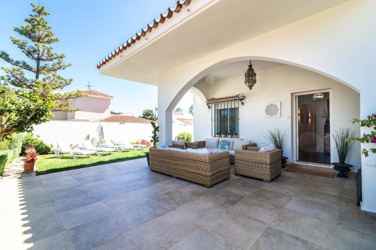 Vb Velazquez 6Bdr Independent Villa เบนัลมาเดนา ภายนอก รูปภาพ